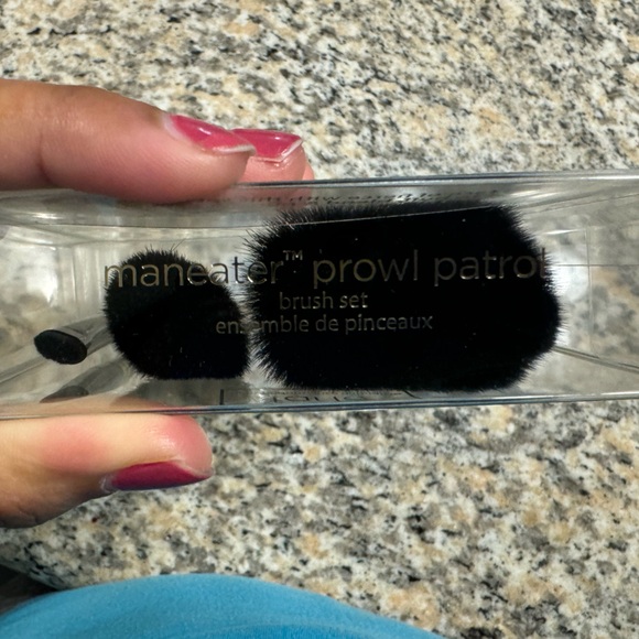 Tarte Maneater prowl patrol makeup brush set of 4 - Picture 2 of 4